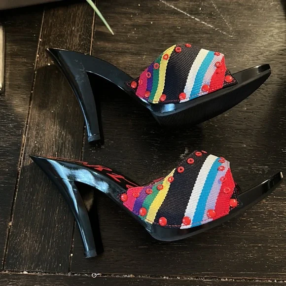 Carlos Santana heels - Picture 3 of 9